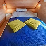 Pet Friendly In With Sauna بيت للعطل